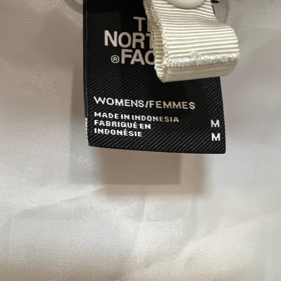 The North Face Women's Jacket in Light Gray - Picture 5 of 7